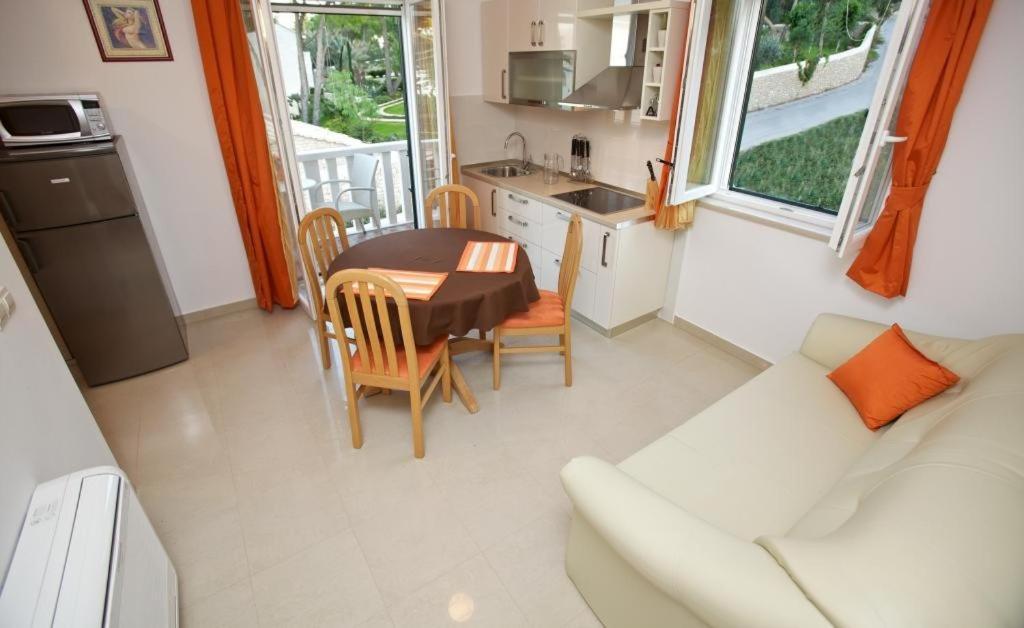 Apartments Grlica Sutivan Δωμάτιο φωτογραφία